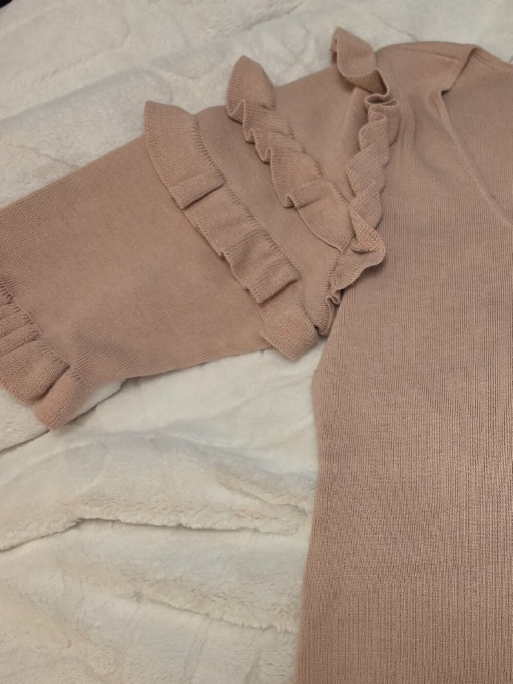 Light Pink BCBG MaxAzria Short Sleeve Sweater